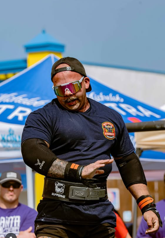 SuppDawg founder Chris Northern competing as a strength athlete
